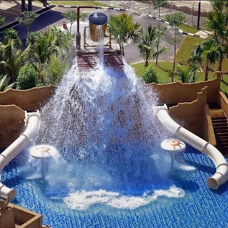 Sea View Water Theme Park At Swiss Garden Residence - 2 Bedroom Apartment Kuantan Exterior foto